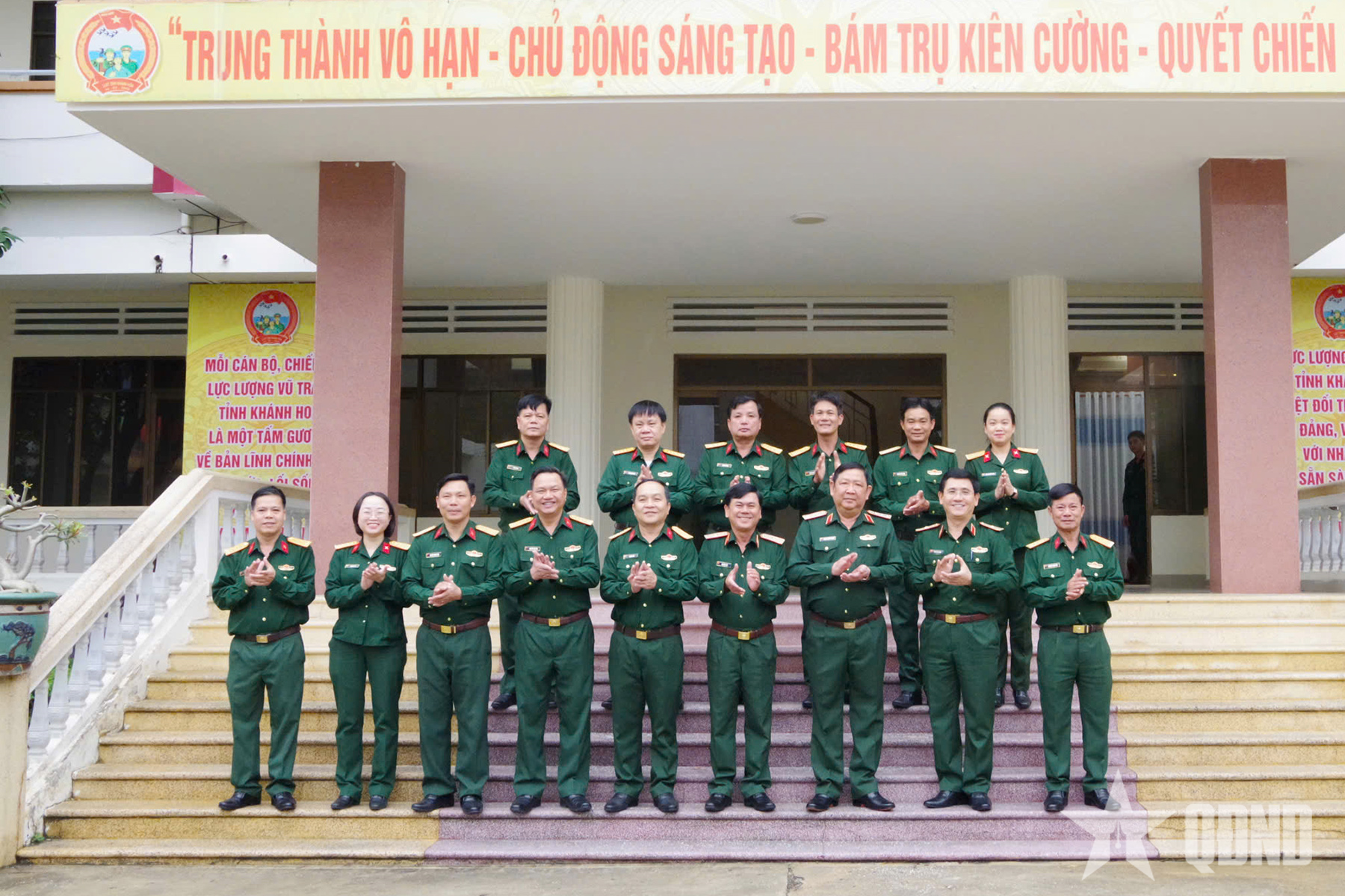 Thượng tướng Huỳnh Chiến Thắng thăm, chúc Tết Bộ CHQS tỉnh Khánh Hòa